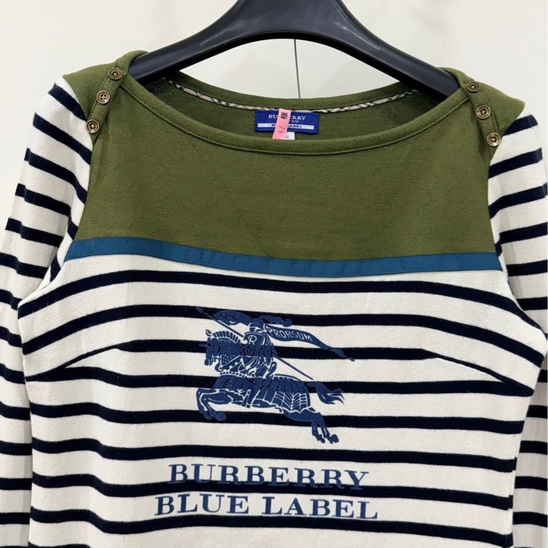 BURBERRY 藍標 肩釦大戰馬橫條反折袖上衣-4