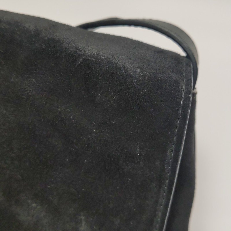 Gucci Arli 牛皮翻毛皮雙G標誌斜挎單肩包-18