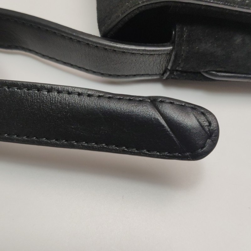 Gucci Arli 牛皮翻毛皮雙G標誌斜挎單肩包-23