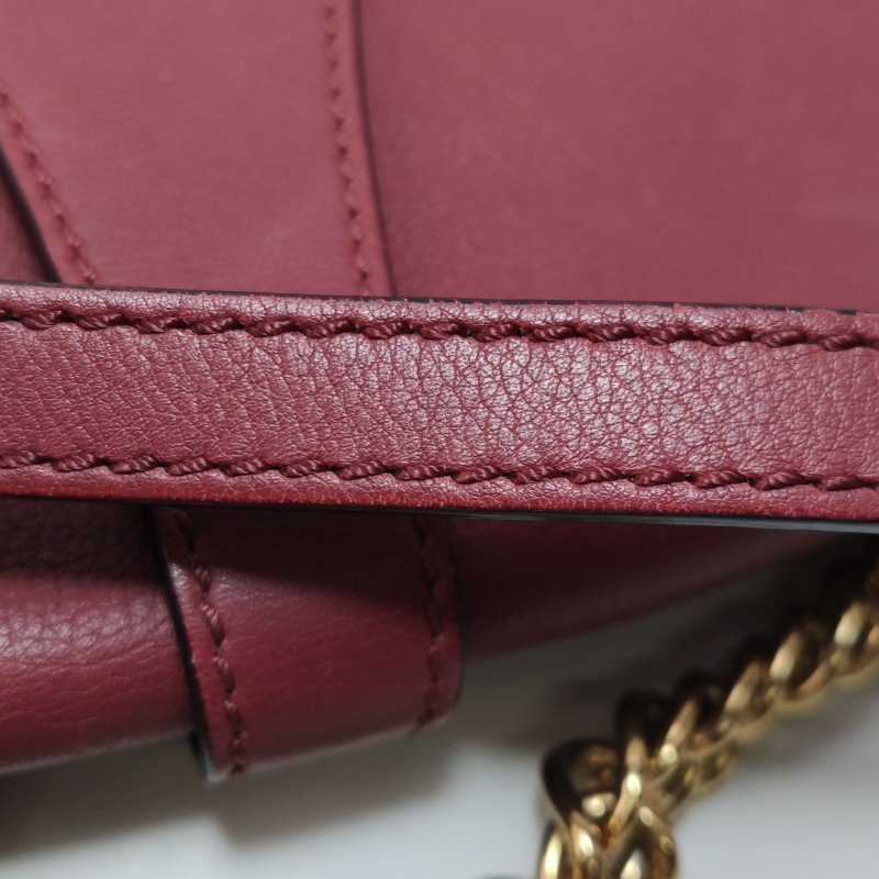 Burberry牛皮純色字母Logo斜挎包單肩包-8