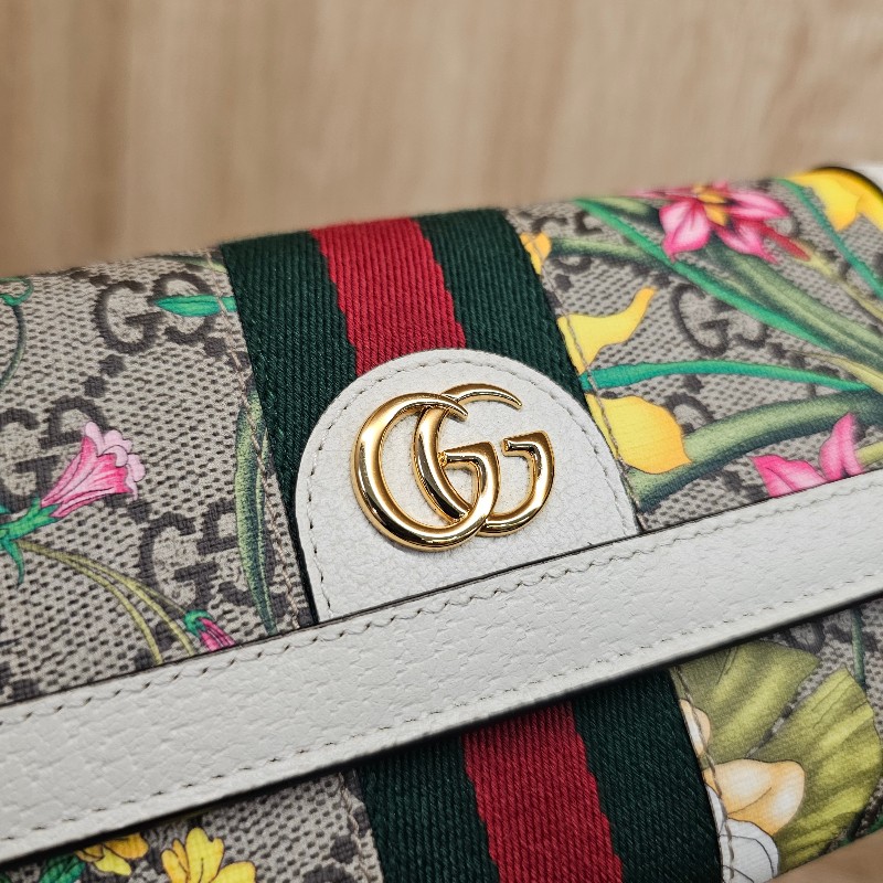 [跨年出清🧧] Gucci 老花卉圖騰白牛皮長夾-3