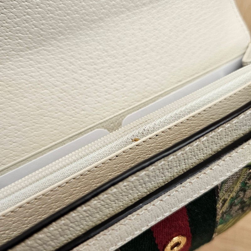 [跨年出清🧧] Gucci 老花卉圖騰白牛皮長夾-24