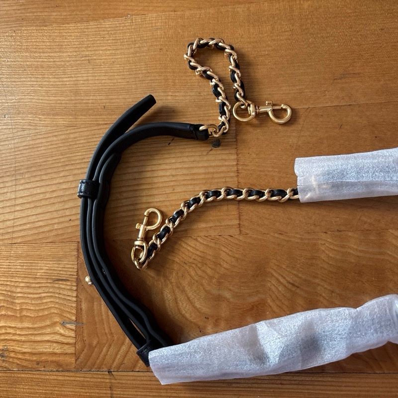 TotyBurch Fleming小款鑽石紋皮革束口手提/斜背水桶包-11