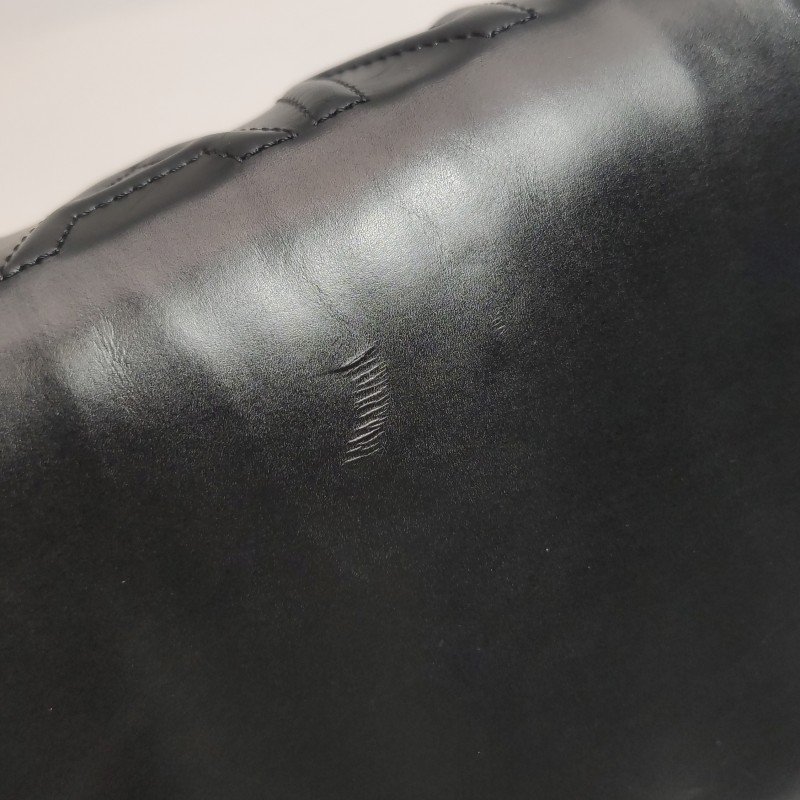 Chanel Leboy季節限定款中號牛皮撞色方形雙C鎖扣單肩包-19