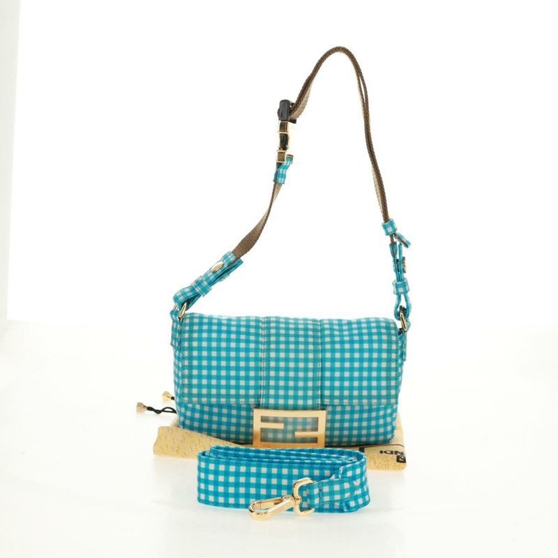 【日本直送】FENDI Mamma Baguette 肩背包 尼龍材質 淺藍色 金色 正品 158965V-11