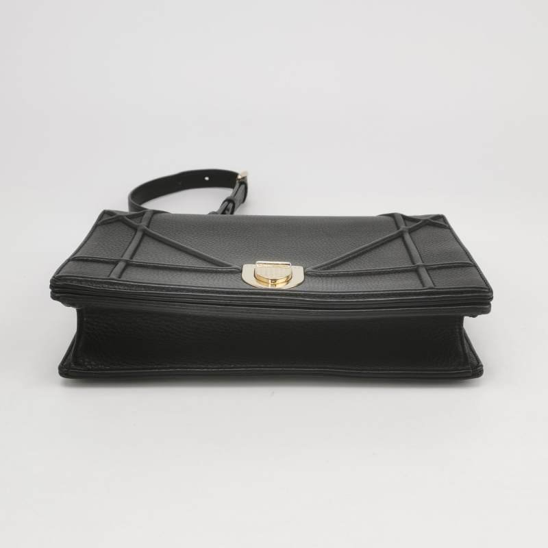 Dior Diorama盾牌包中號牛皮純色盾形紋章搭扣單肩包-5