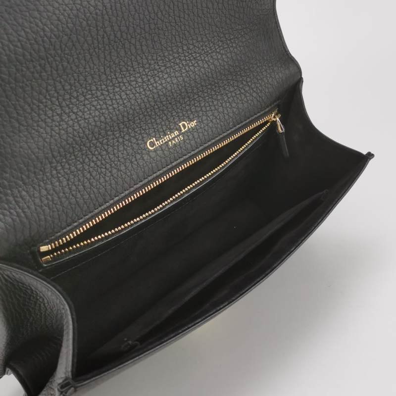 Dior Diorama盾牌包中號牛皮純色盾形紋章搭扣單肩包-6