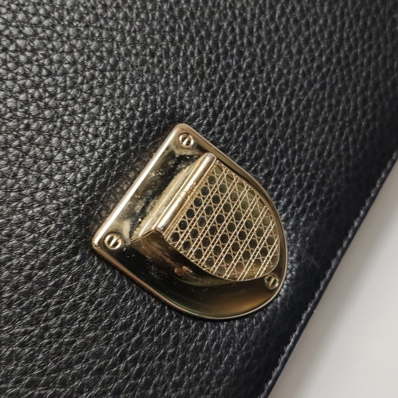 Dior Diorama盾牌包中號牛皮純色盾形紋章搭扣單肩包-9