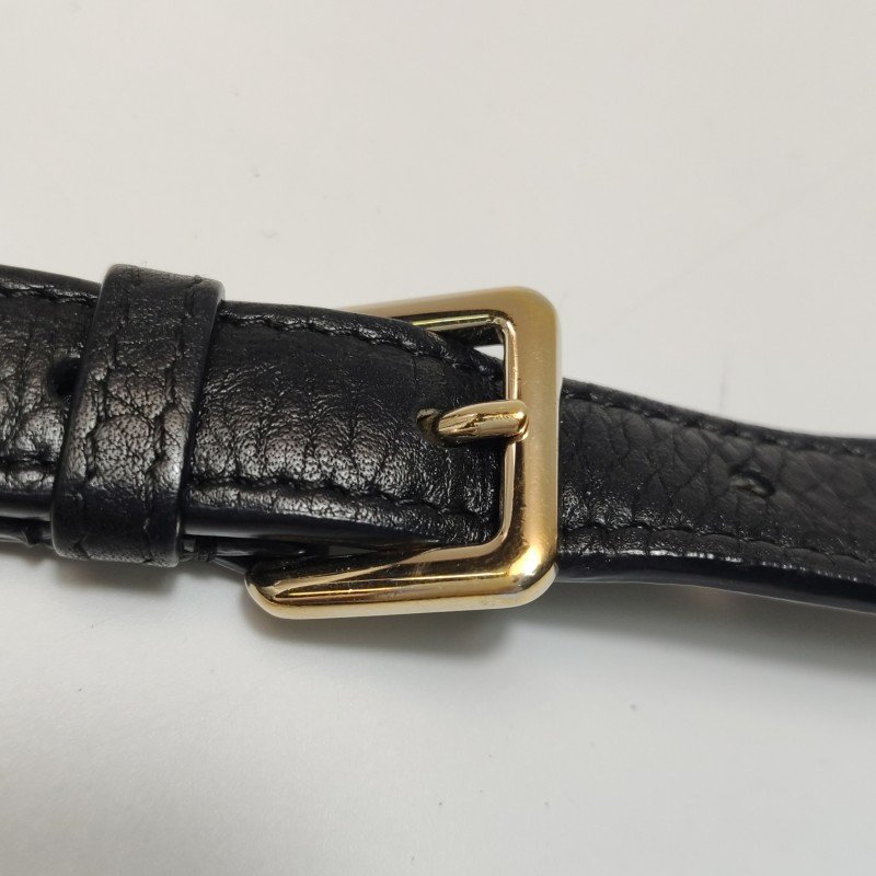 Dior Diorama盾牌包中號牛皮純色盾形紋章搭扣單肩包-10