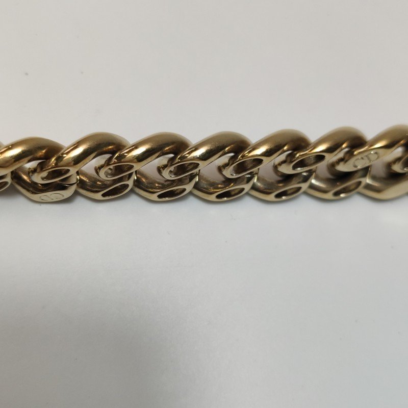 Dior Diorama盾牌包中號牛皮純色盾形紋章搭扣單肩包-11