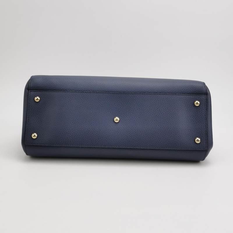 Gucci Interlocking G牛皮純色字母Logo互扣式雙G斜挎包單肩包-5