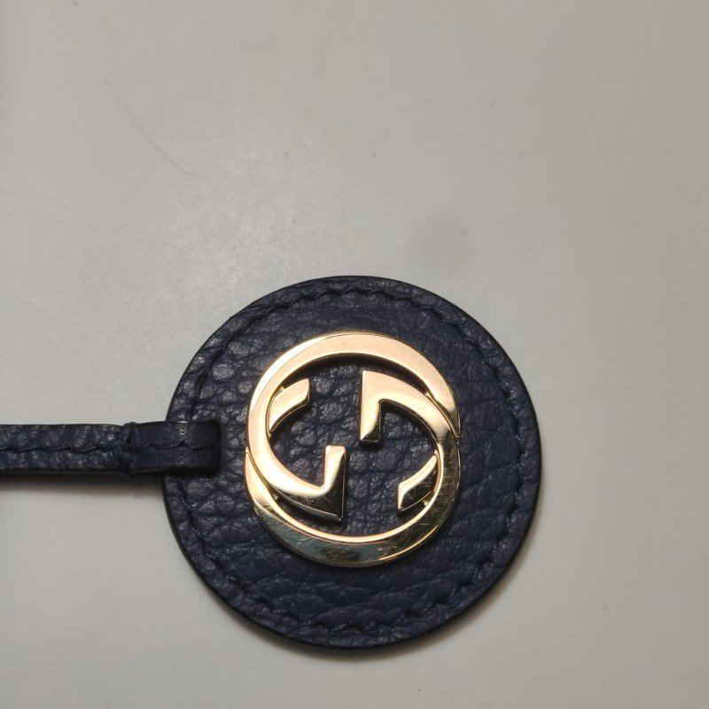 Gucci Interlocking G牛皮純色字母Logo互扣式雙G斜挎包單肩包-12