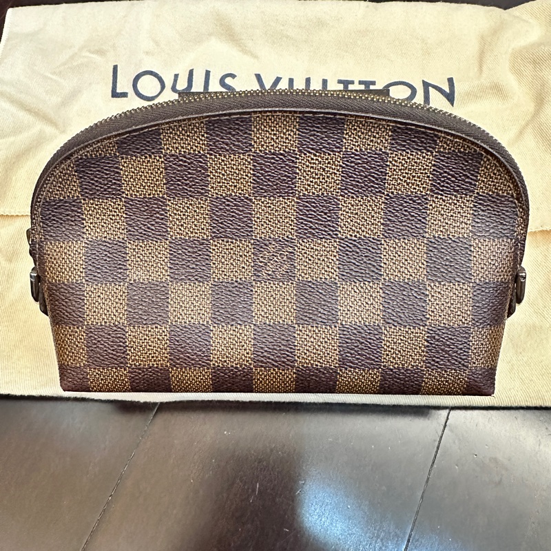 LV 棋盤格 貝殼 化妝包 pm-6