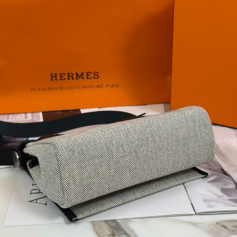 HERMES Herbag zip 20 - 熊貓銀 K-4