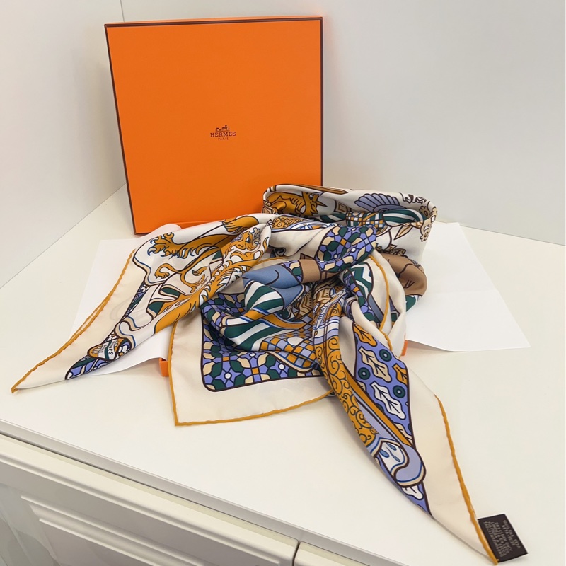 【閒置帶盒🆕】Hermes 小爆款💥夢幻對決 100%桑蠶絲絲巾/方巾-5