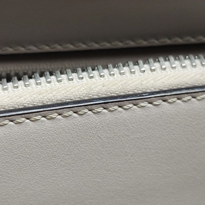 Fendi Dotcom牛皮錐形螺柱子母包單肩包-16