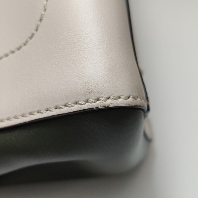 Fendi Dotcom牛皮錐形螺柱子母包單肩包-17
