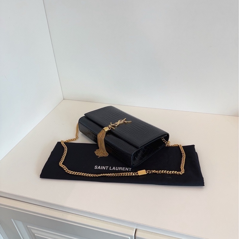 【99新閒置🆕】YSL Kate 黑金 流蘇鰐魚壓紋鏈條包 中號 單肩包-5