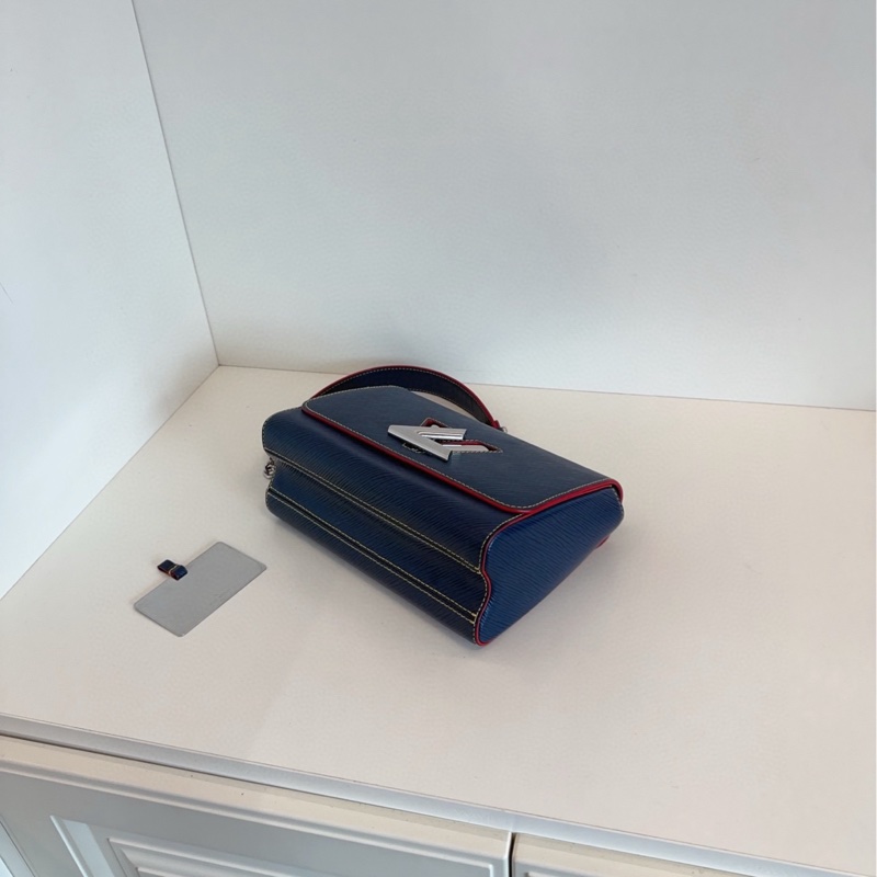 【98新🆕】LV  深藍水波紋twist鏈條包 中號 單肩包-5