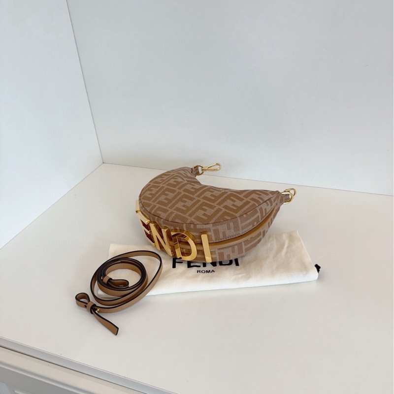 【99新閒置🆕】Fendi  老花月牙包 小號 small  手提包斜挎包-5