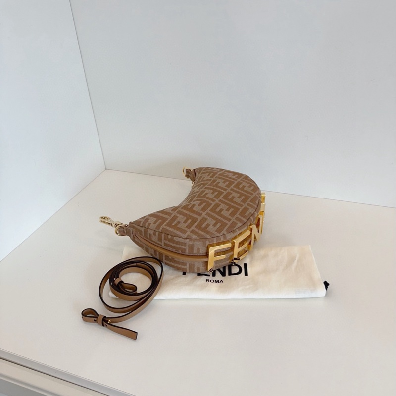 【99新閒置🆕】Fendi  老花月牙包 小號 small  手提包斜挎包-6