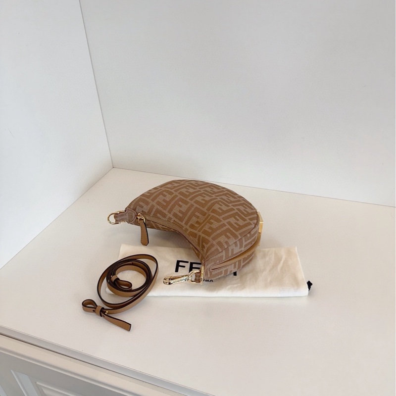 【99新閒置🆕】Fendi  老花月牙包 小號 small  手提包斜挎包-7