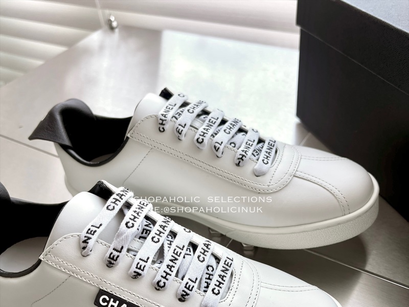 Chanel 字母鞋帶皮革小白鞋36號-2
