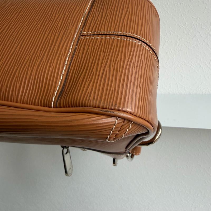 LV M59281 EPI駝色單肩包-21