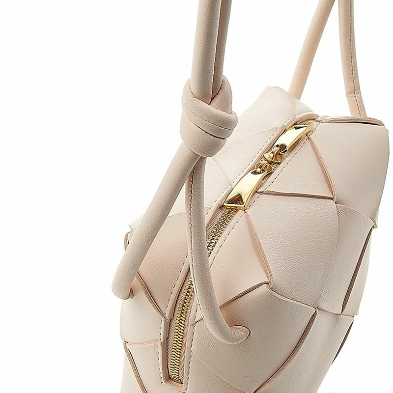 BOTTEGA VENETA VCQC2 7671 女式 Intrecciato 迷你斜背包-6