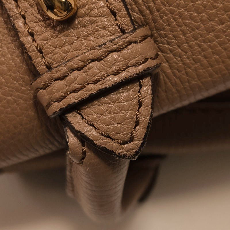 Burberry The Banner班納中號牛皮帆布純色字母Logo雙搭扣斜挎包-16