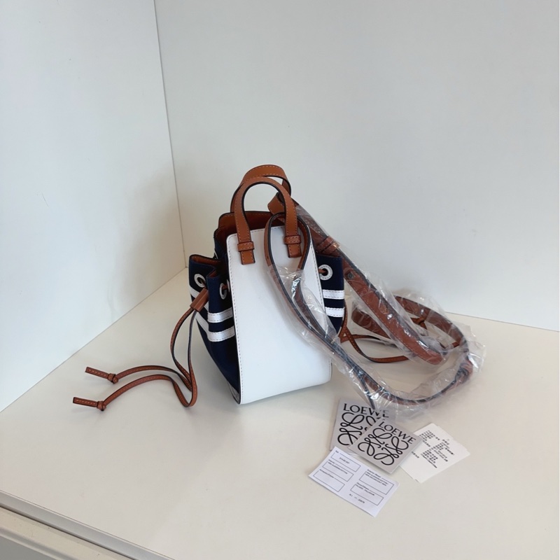 【99新🆕】Loewe Hammock mini 限量款 海軍風迷你吊床包 手提單肩斜挎包-1