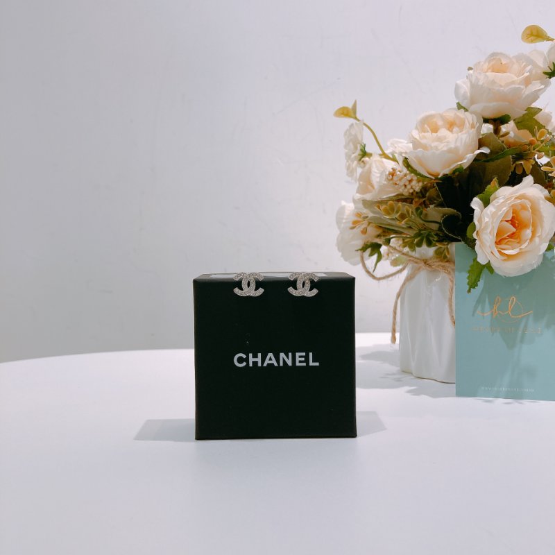 TW4624 Chanel 香奈兒迷理經典雙C Logo銀色耳環Classic CC Logo 1.2cm Earrings Crystal x PHW-5