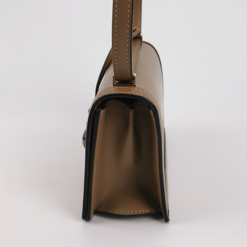 Loewe Barcelona小號牛皮純色三角形封扣斜挎包單肩包-2