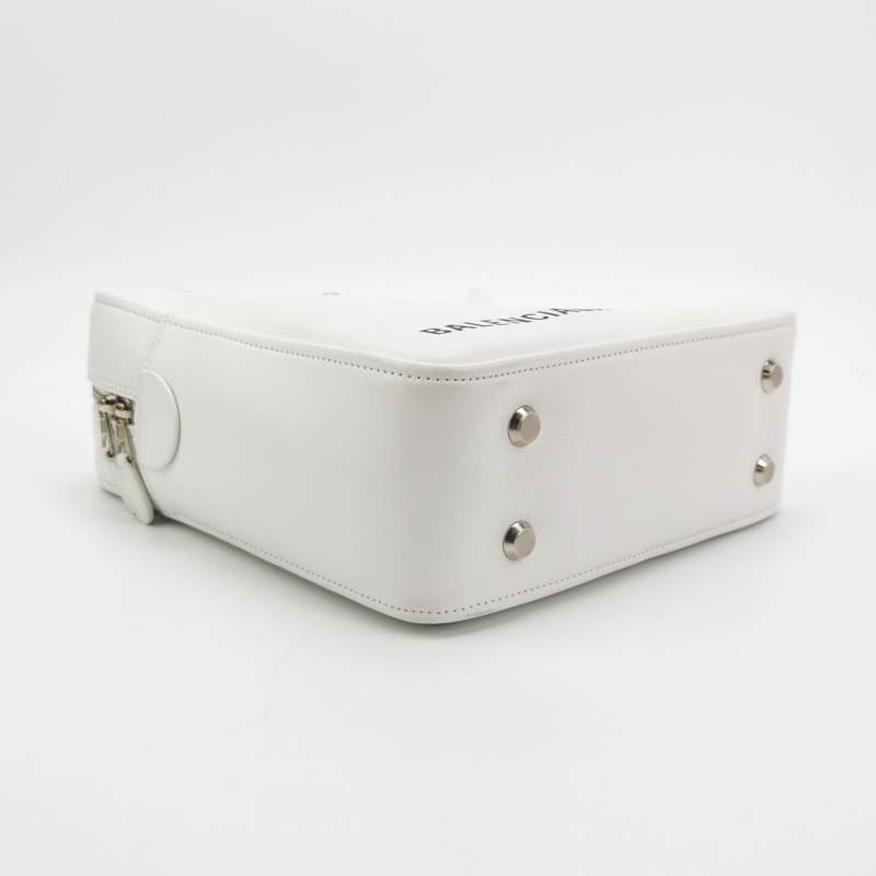 Balenciaga Triangle三角包牛皮純色字母Logo三角造型斜挎包單肩包-5