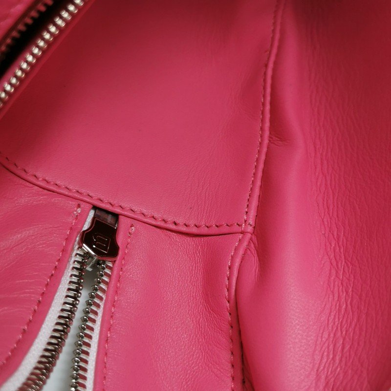 Balenciaga Triangle三角包牛皮純色字母Logo三角造型斜挎包單肩包-9