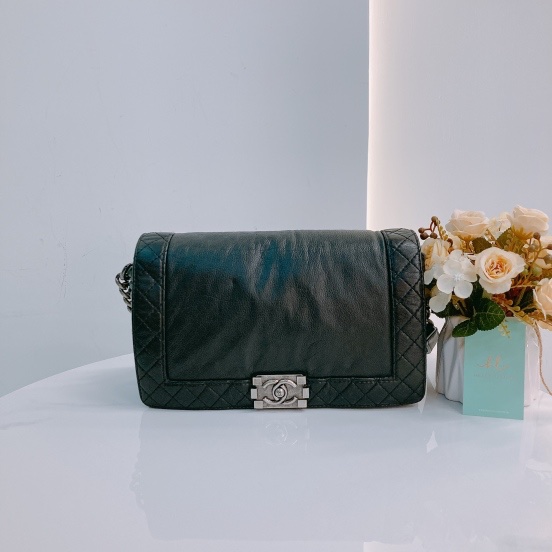 MS0445 Chanel 香奈兒黑色小型牛皮斜背包Boy Reverso 28cm Aged Calfskin Black X PHW-0