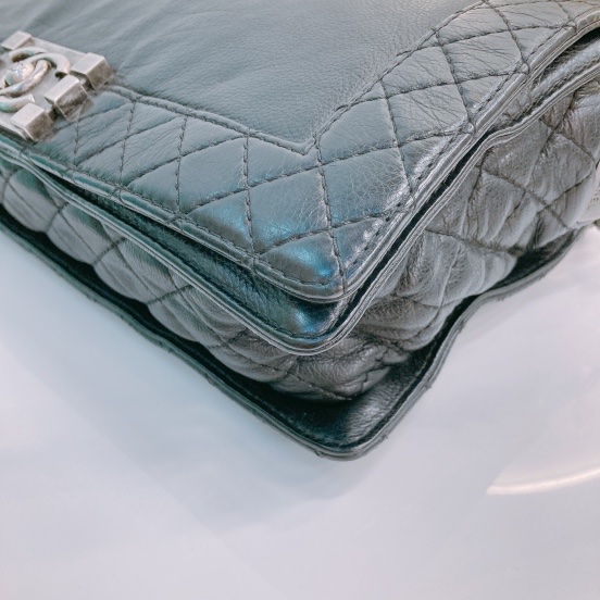 MS0445 Chanel 香奈兒黑色小型牛皮斜背包Boy Reverso 28cm Aged Calfskin Black X PHW-8