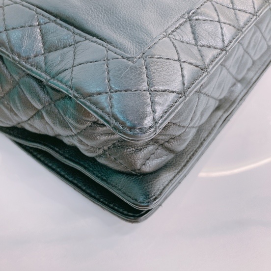 MS0445 Chanel 香奈兒黑色小型牛皮斜背包Boy Reverso 28cm Aged Calfskin Black X PHW-10