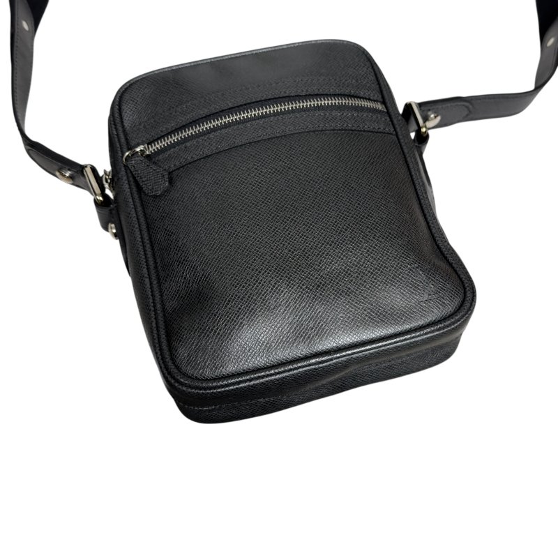 LOUIS VUITTON Danube 斜揹袋-9