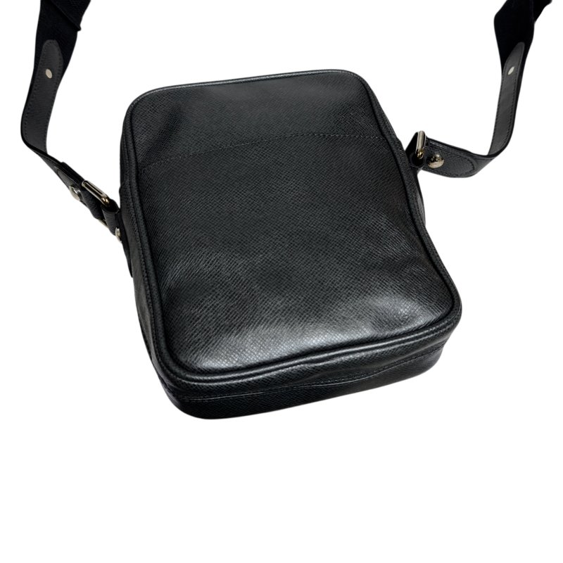 LOUIS VUITTON Danube 斜揹袋-11
