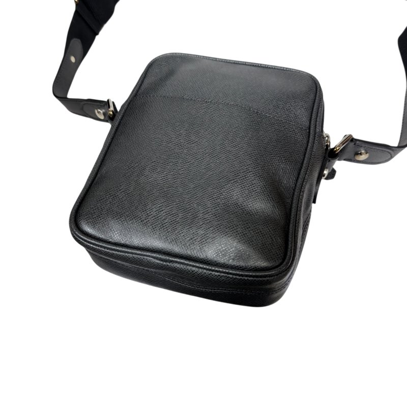 LOUIS VUITTON Danube 斜揹袋-12