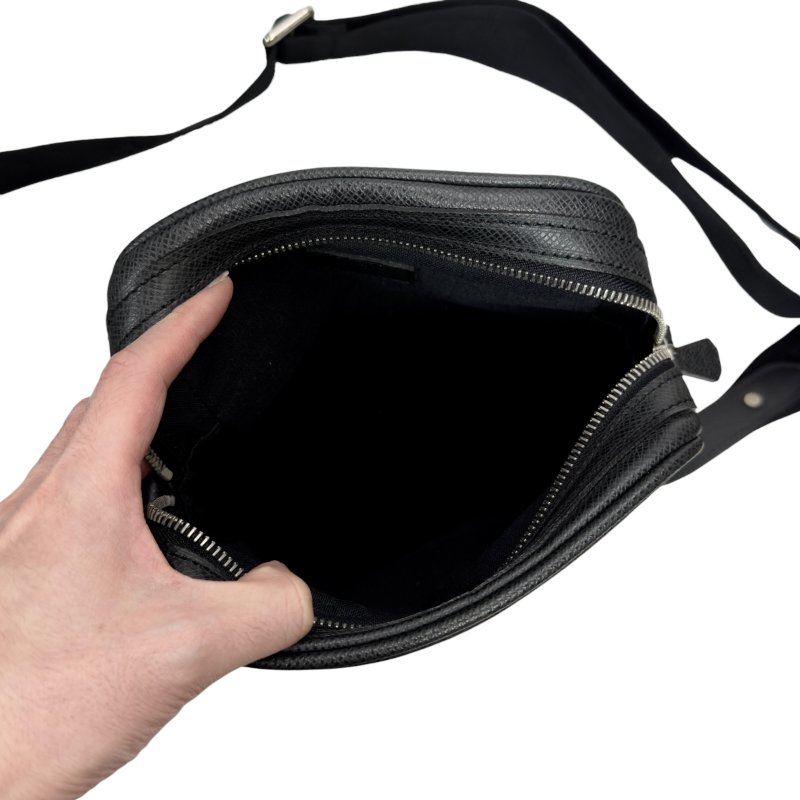 LOUIS VUITTON Danube 斜揹袋-18