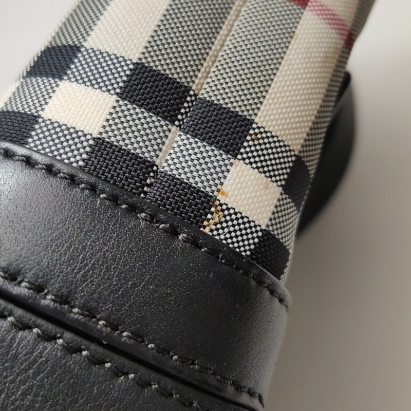 Burberry牛皮尼龍布拼色格紋斜挎包單肩包-18