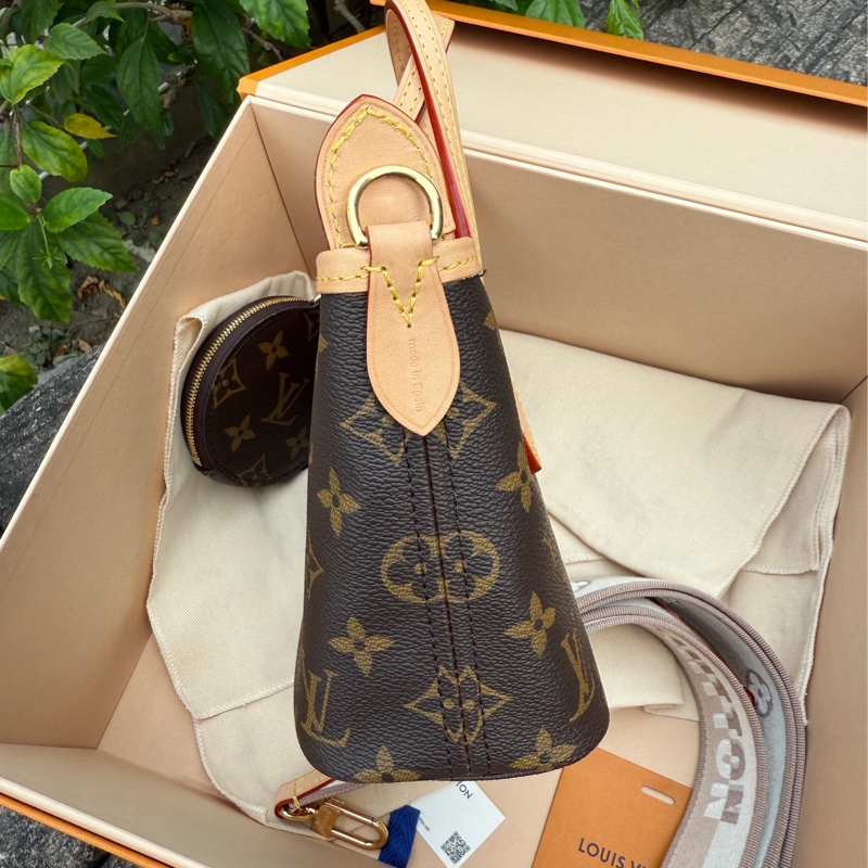 極新LV老花Neverfull BB側背手提包斜背包M46705-3