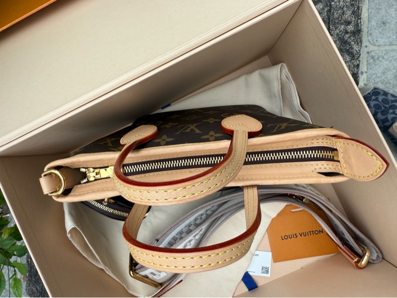 極新LV老花Neverfull BB側背手提包斜背包M46705-11