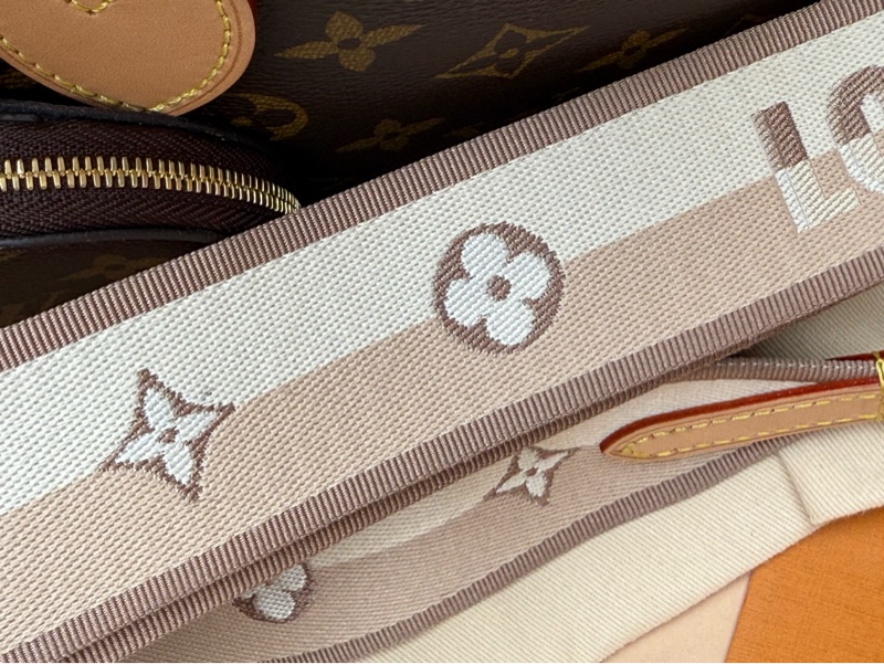 極新LV老花Neverfull BB側背手提包斜背包M46705-20