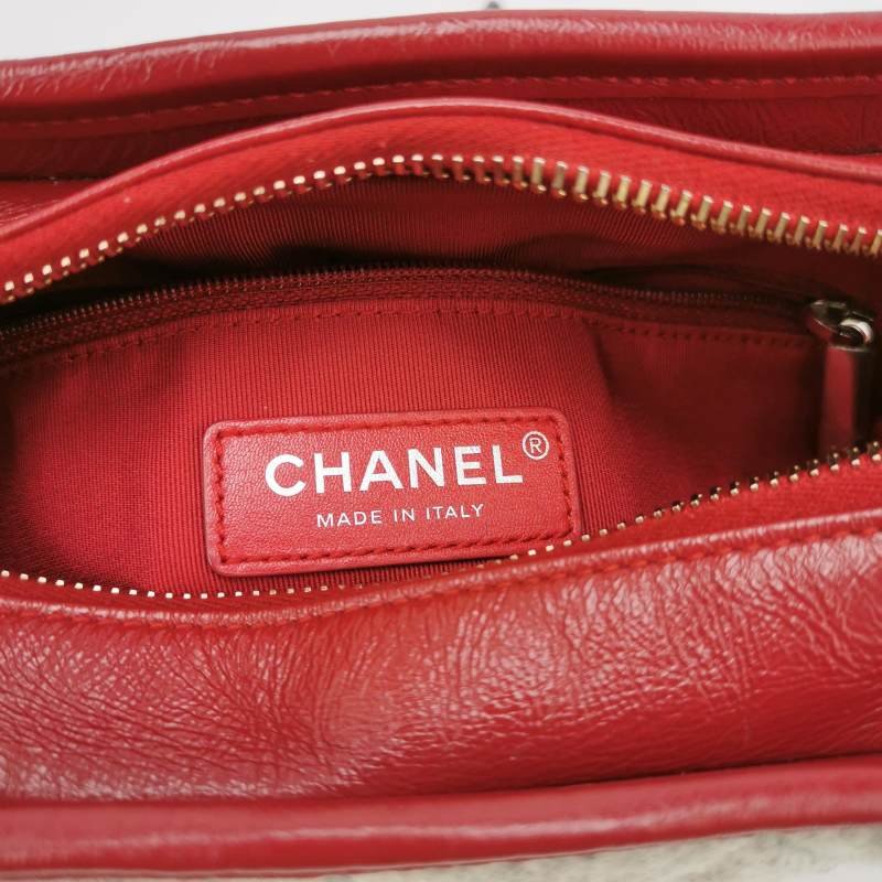 Chanel Gabrielle流浪包小號油蠟皮拼色菱格字母Logo雙鏈條設計單肩包-7