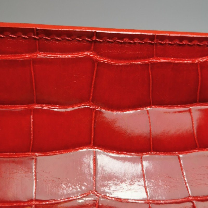 Louis Vuitton(LV)Deesse小號鱷魚皮純色手提包-16