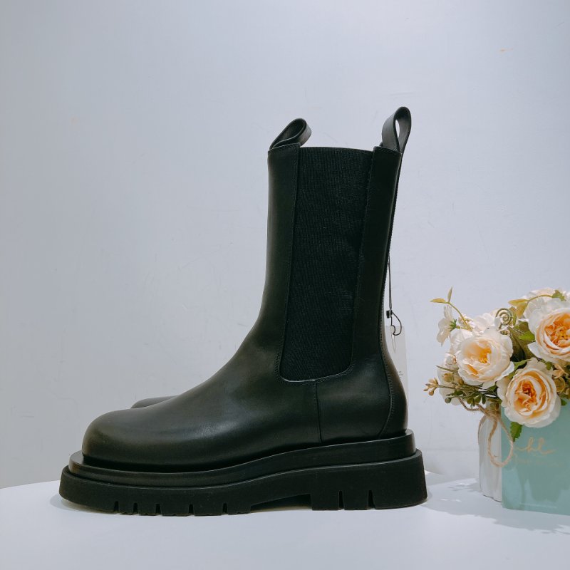 TW4623 Bottega Veneta 黑色靴子碼數 41 未使用品 Curl Boots-1
