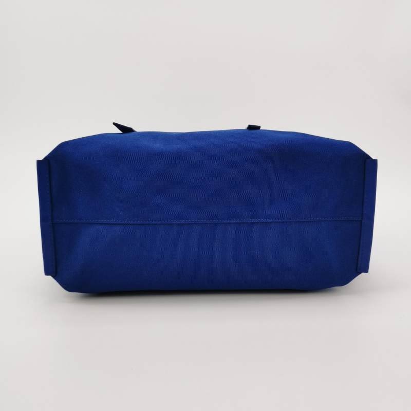 Miu Miu Grace Lux系列牛皮帆布純色字母Logo單肩包-5